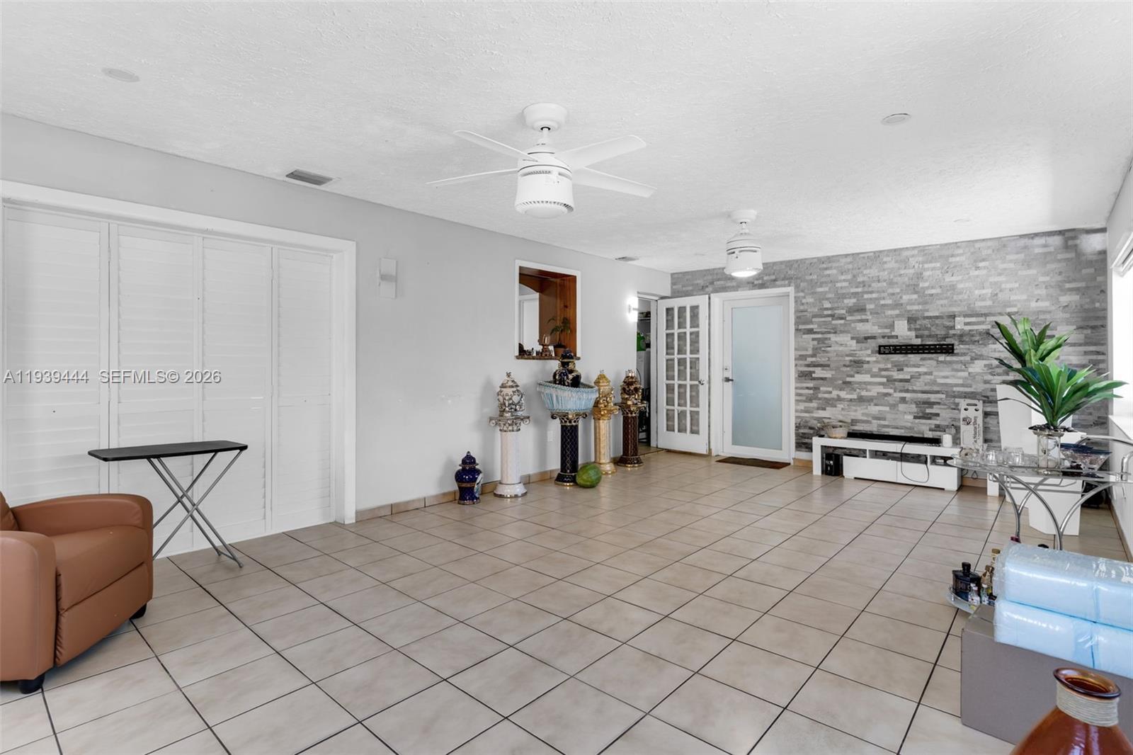19542 SW 120th Ave
