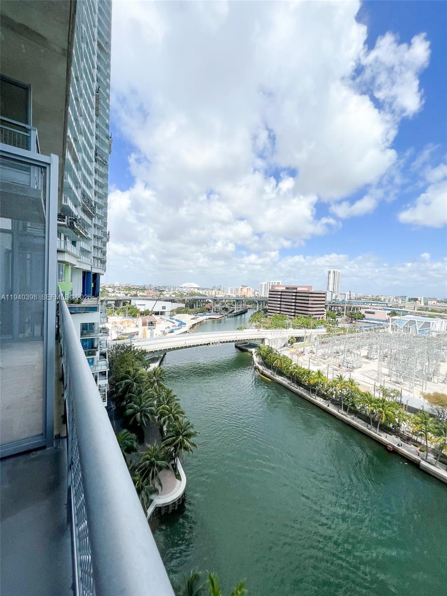 690 SW 1st Ct # 1511