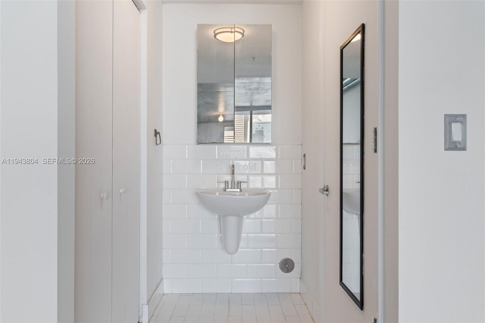 690 SW 1st Ct # 1517