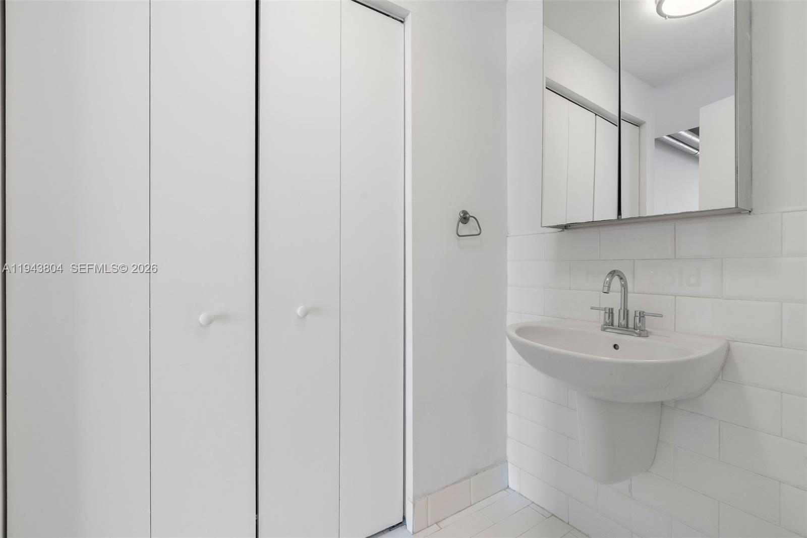 690 SW 1st Ct # 1517