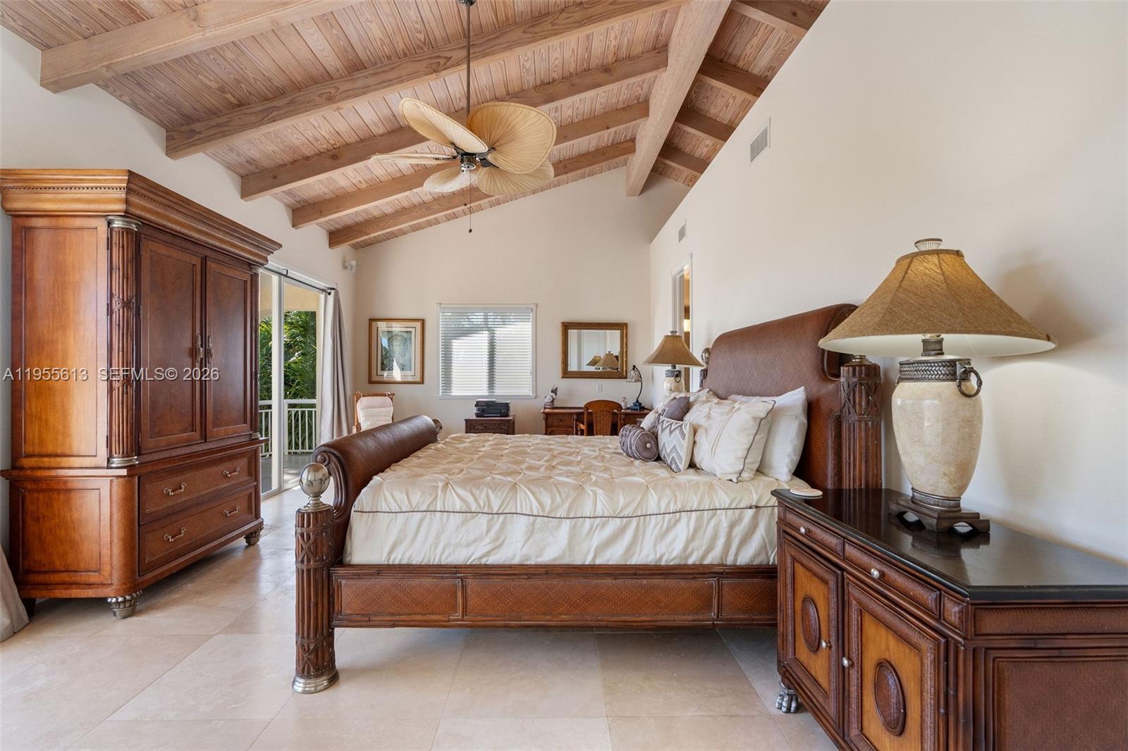 44 W Plaza Del Lago