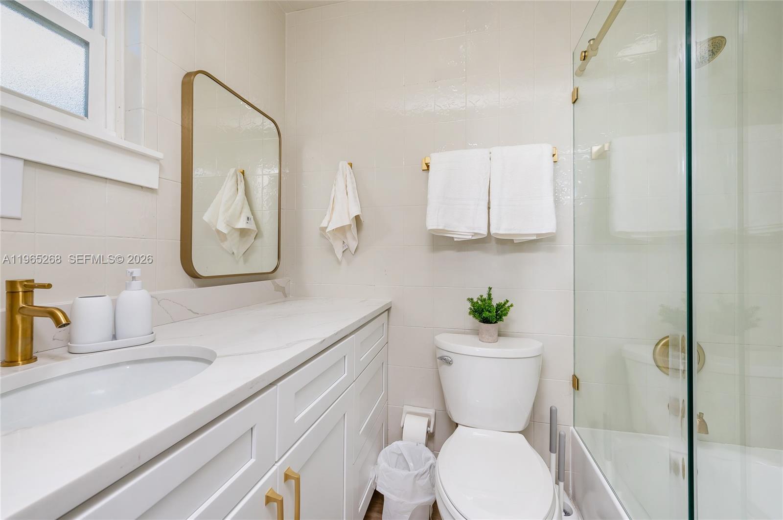 3321 NW 19th Ter # B