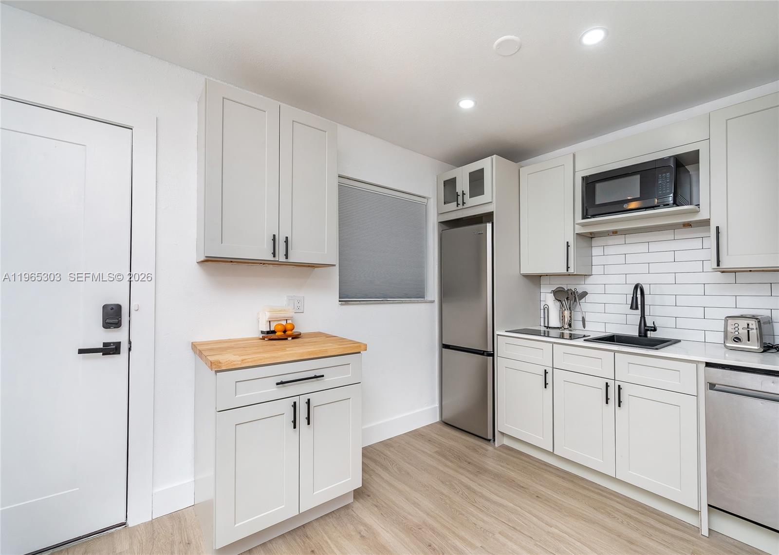 3321 NW 19th Ter # C