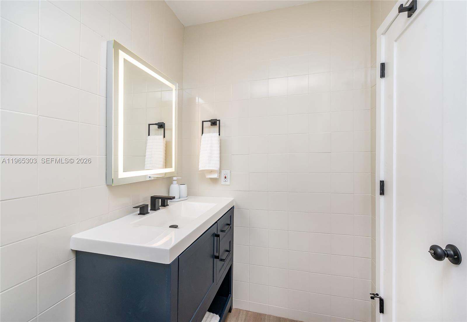 3321 NW 19th Ter # C