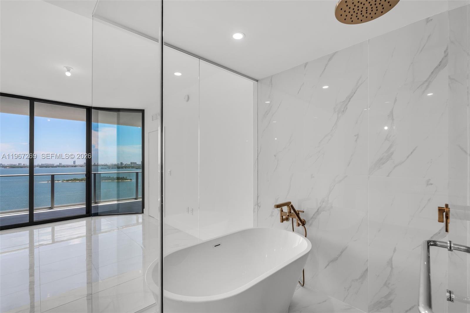 700 NE 24th ST # 1806