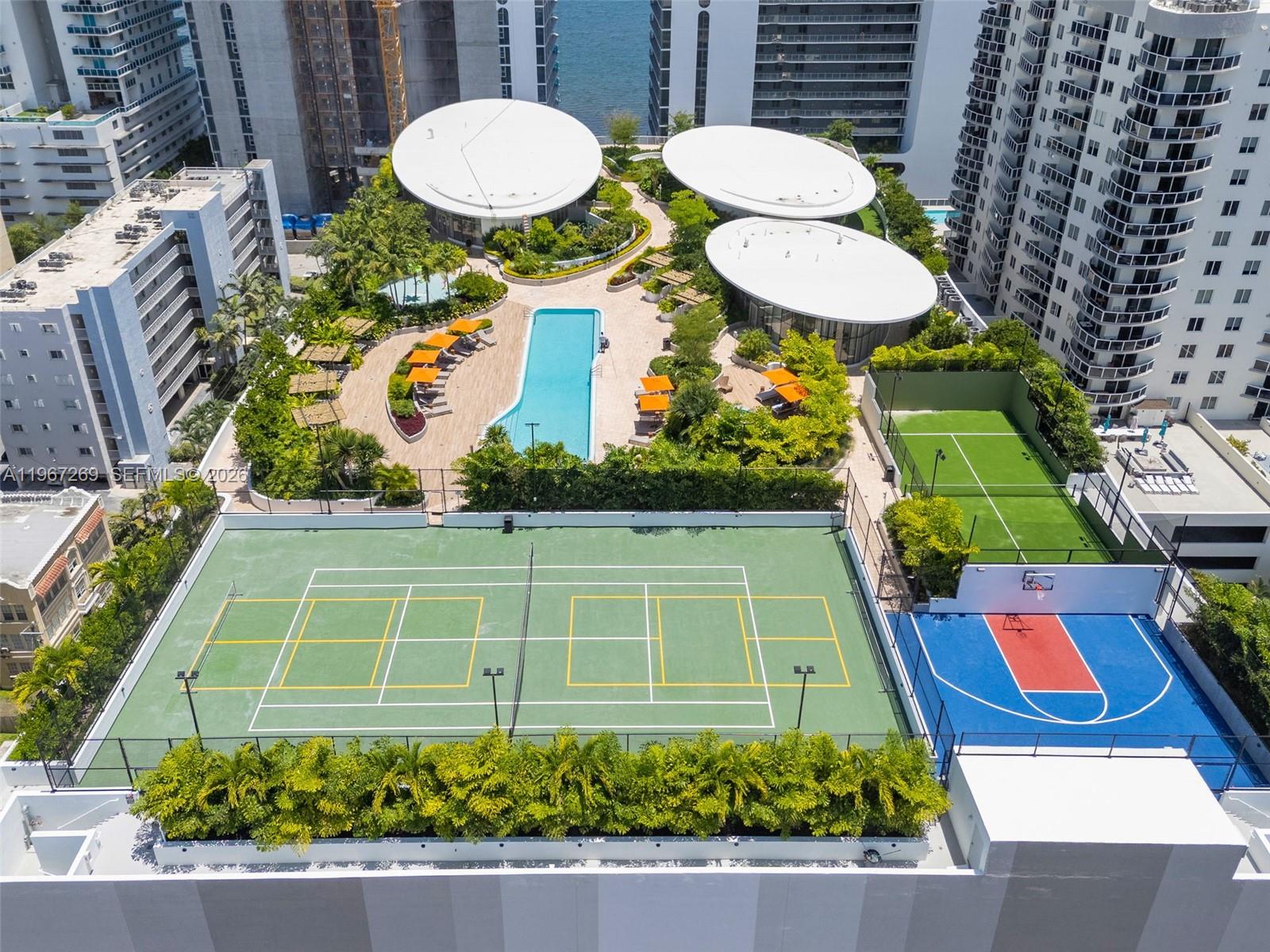 700 NE 24th ST # 1806