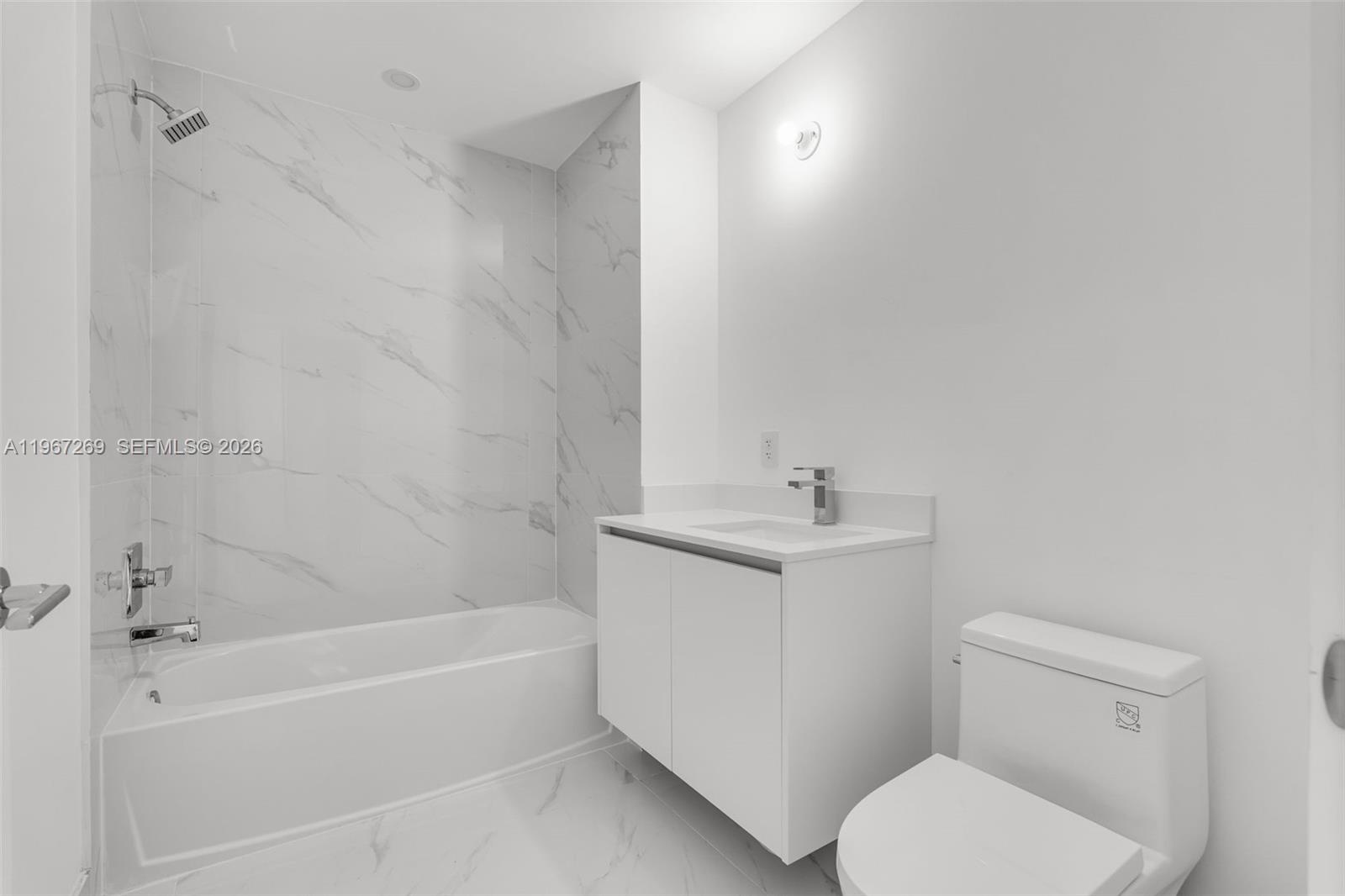 700 NE 24th ST # 1806