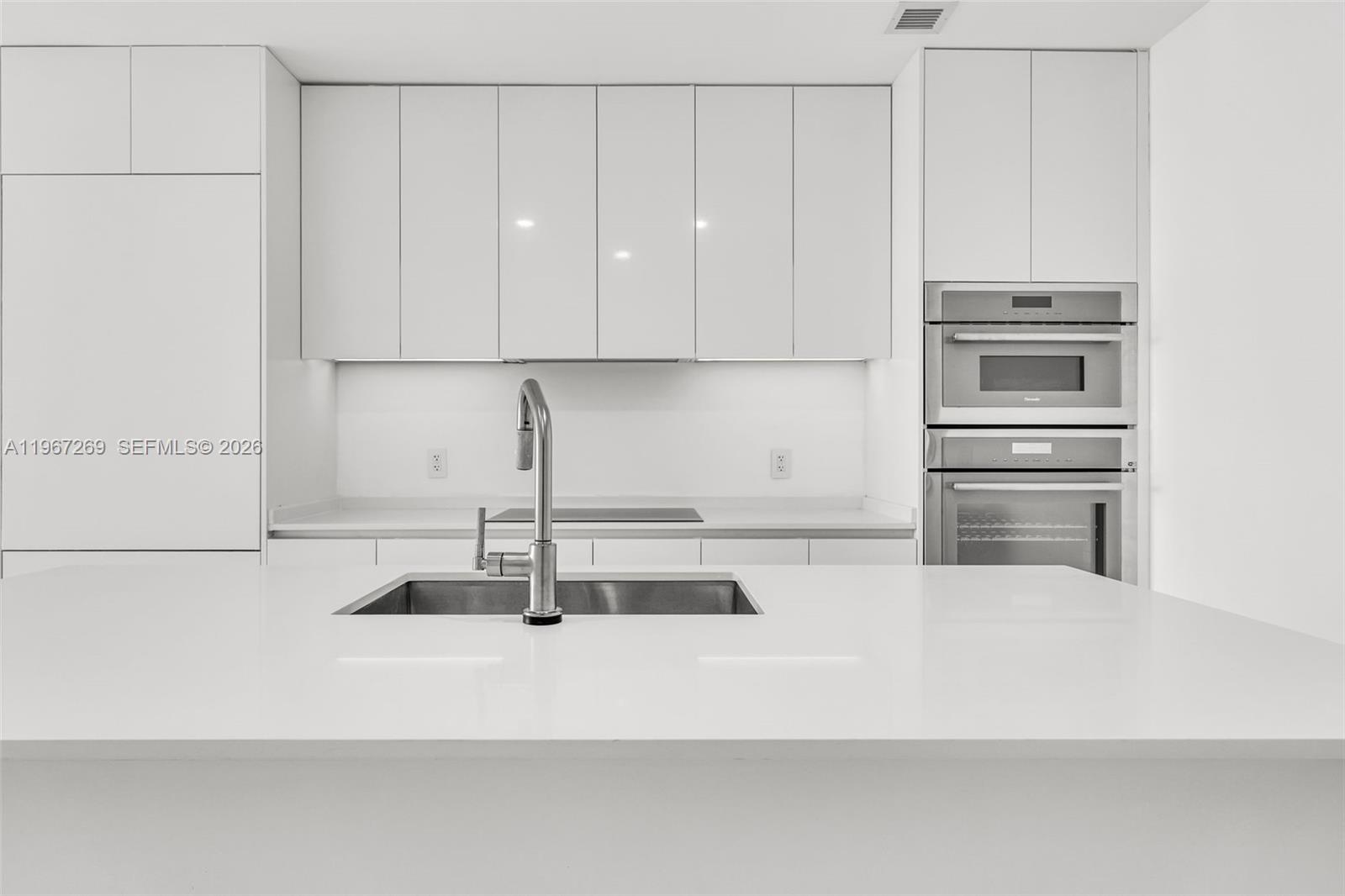 700 NE 24th ST # 1806