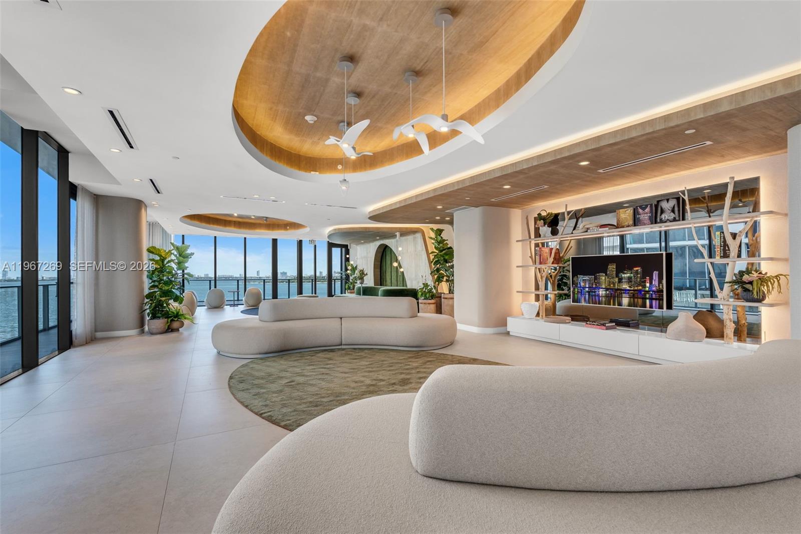 700 NE 24th ST # 1806