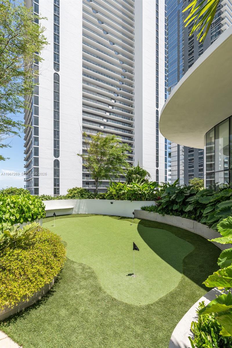 700 NE 24th ST # 1806