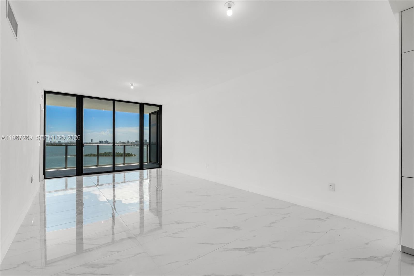 700 NE 24th ST # 1806