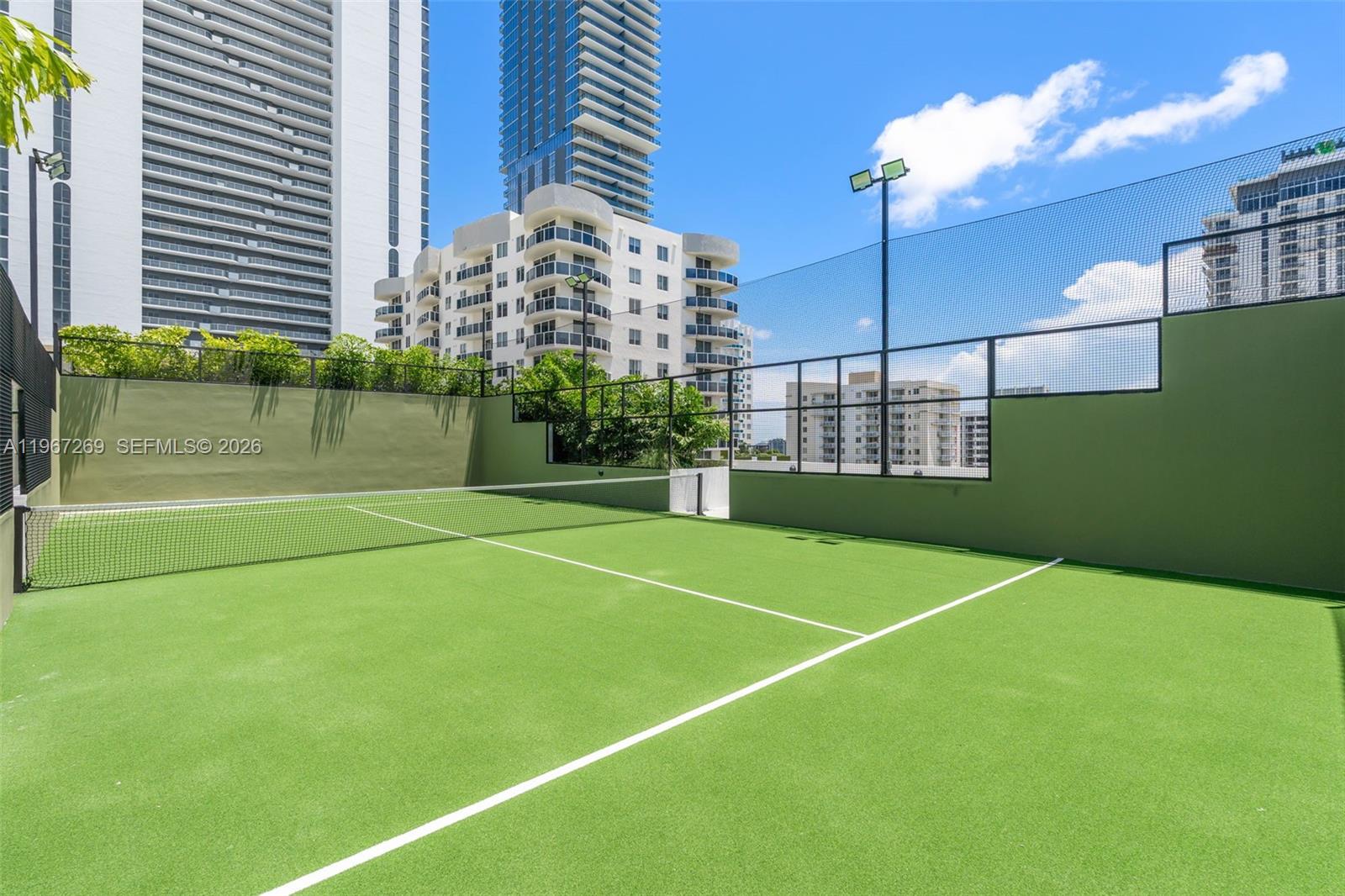 700 NE 24th ST # 1806