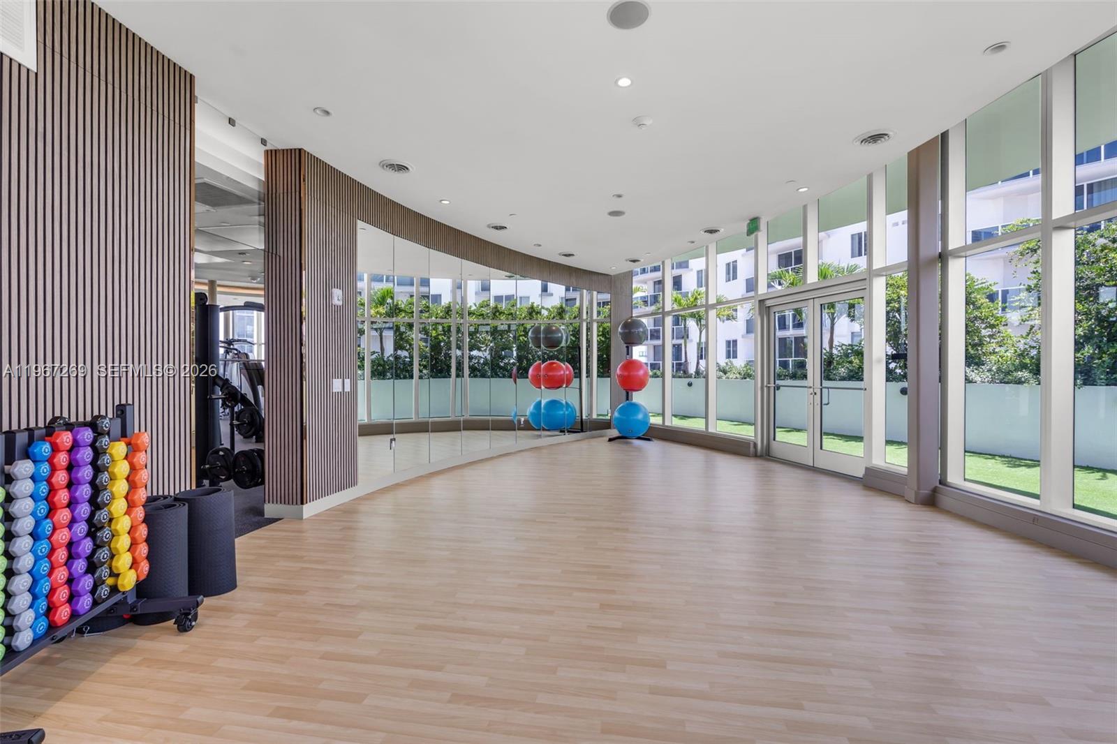 700 NE 24th ST # 1806