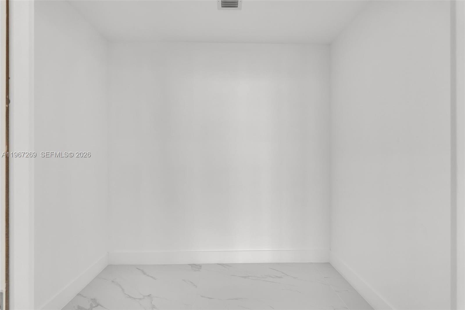 700 NE 24th ST # 1806