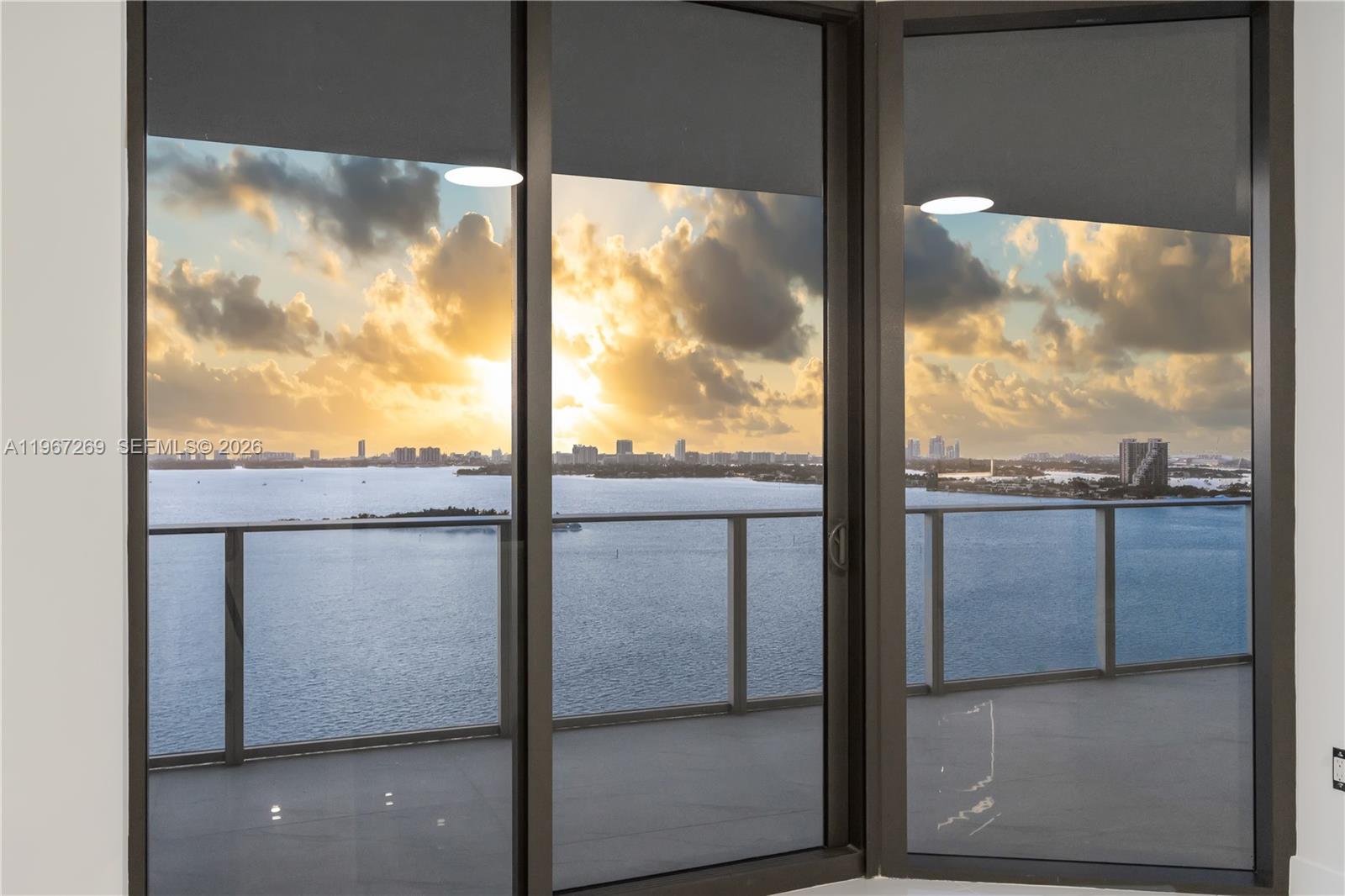 700 NE 24th ST # 1806