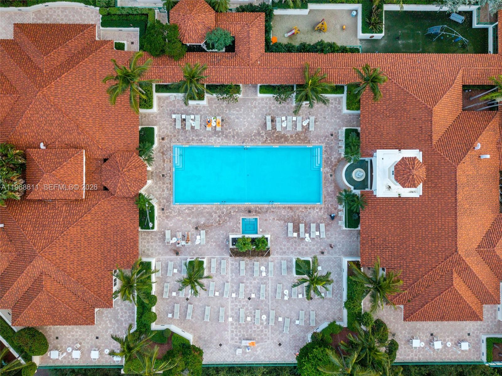 19900 E Country Club Dr # 616