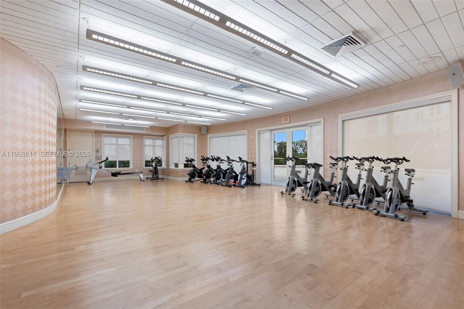 19900 E Country Club Dr # 616