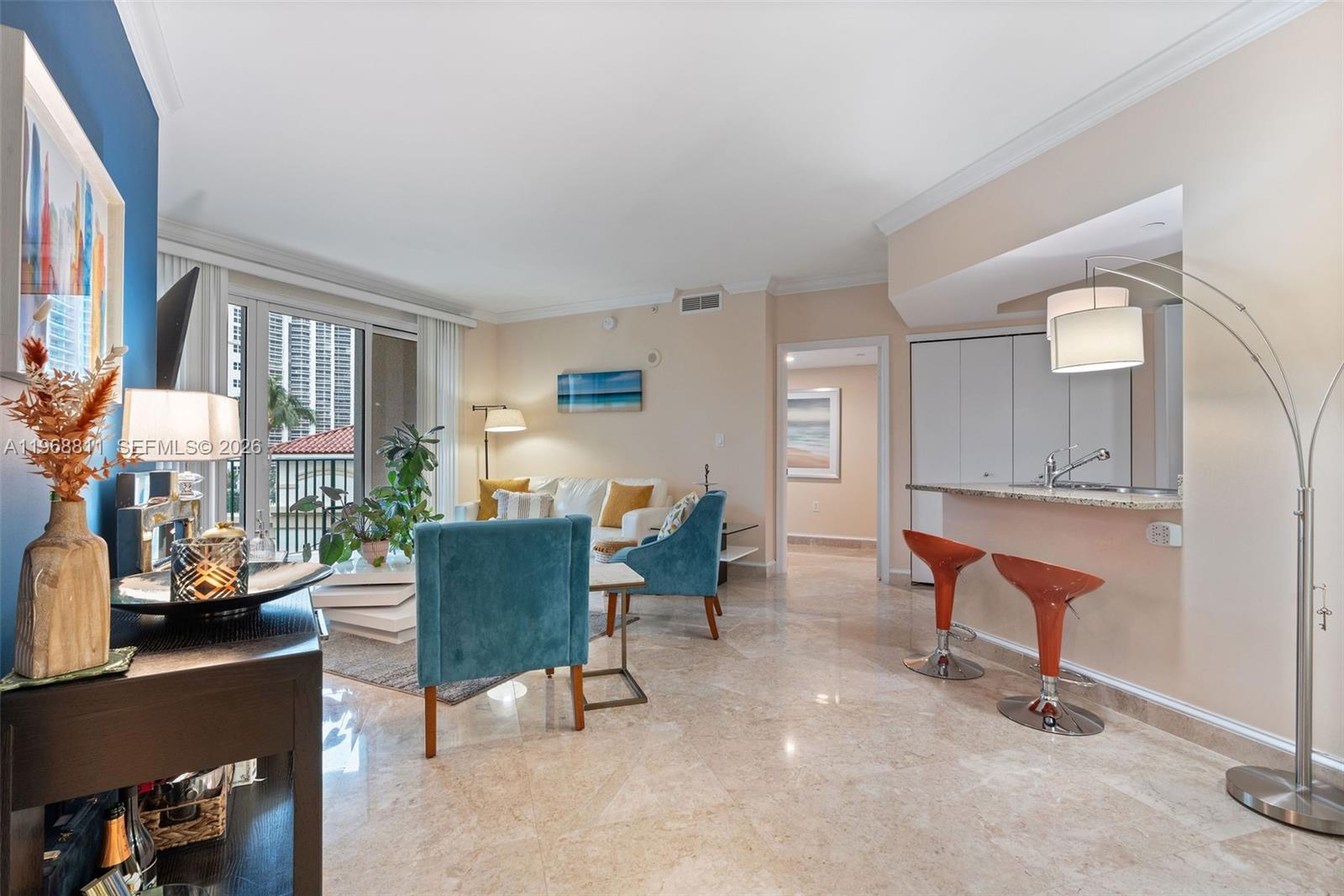 19900 E Country Club Dr # 616