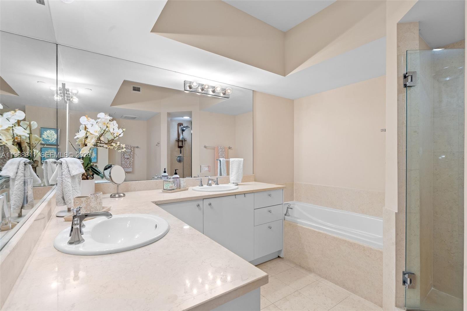 19900 E Country Club Dr # 616