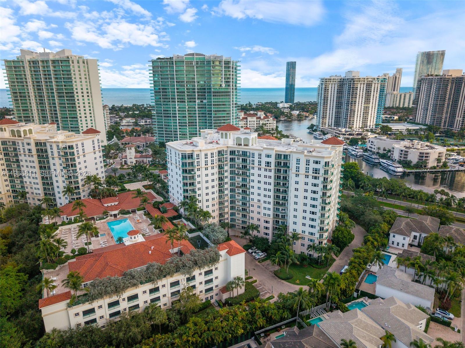 19900 E Country Club Dr # 616