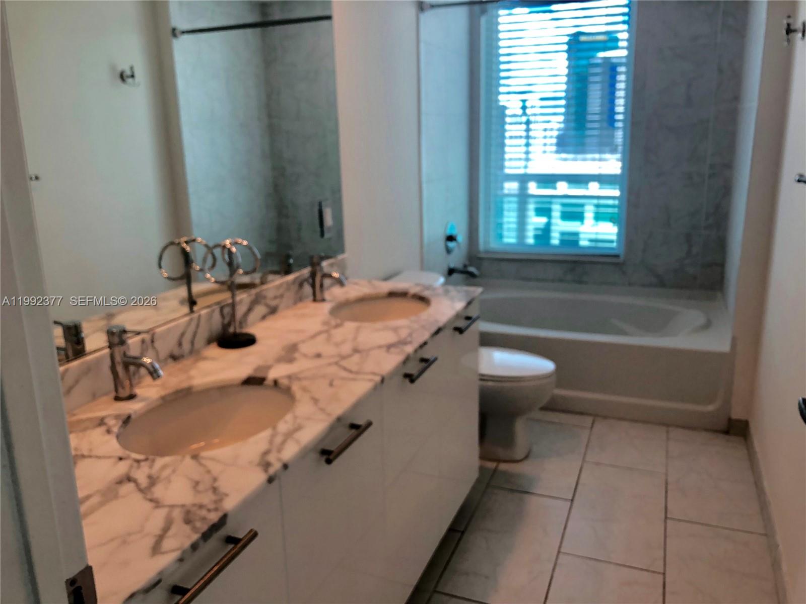 951 Brickell Ave # 3900