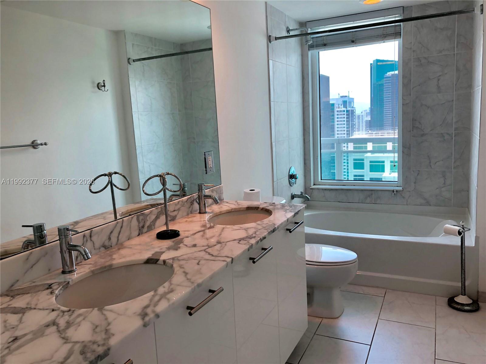 951 Brickell Ave # 3900