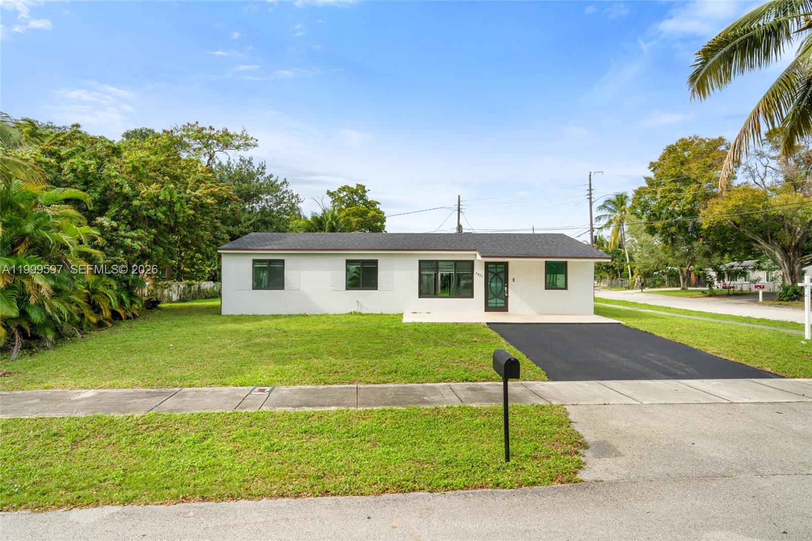 2401 SW 45th Ave