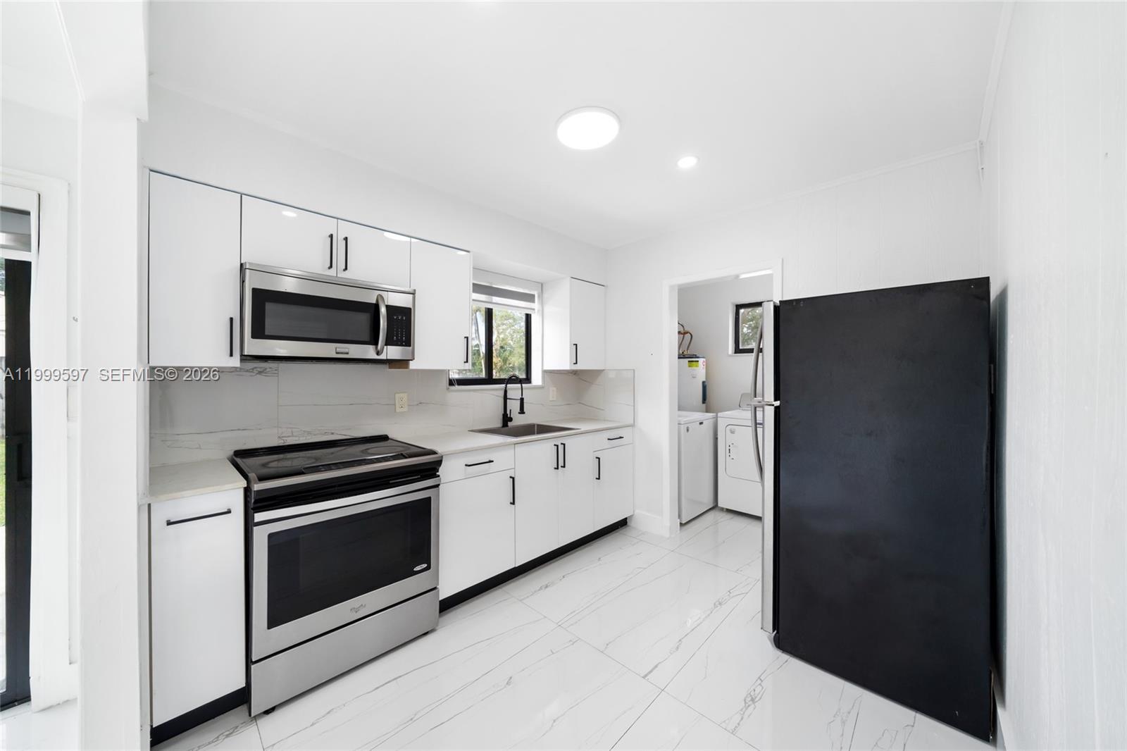 2401 SW 45th Ave
