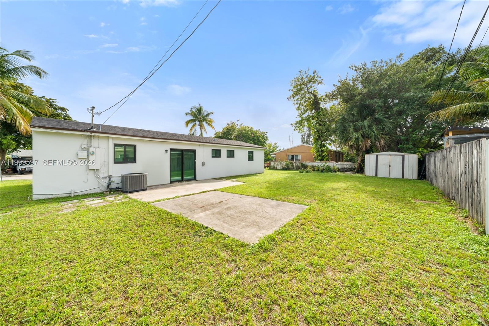 2401 SW 45th Ave