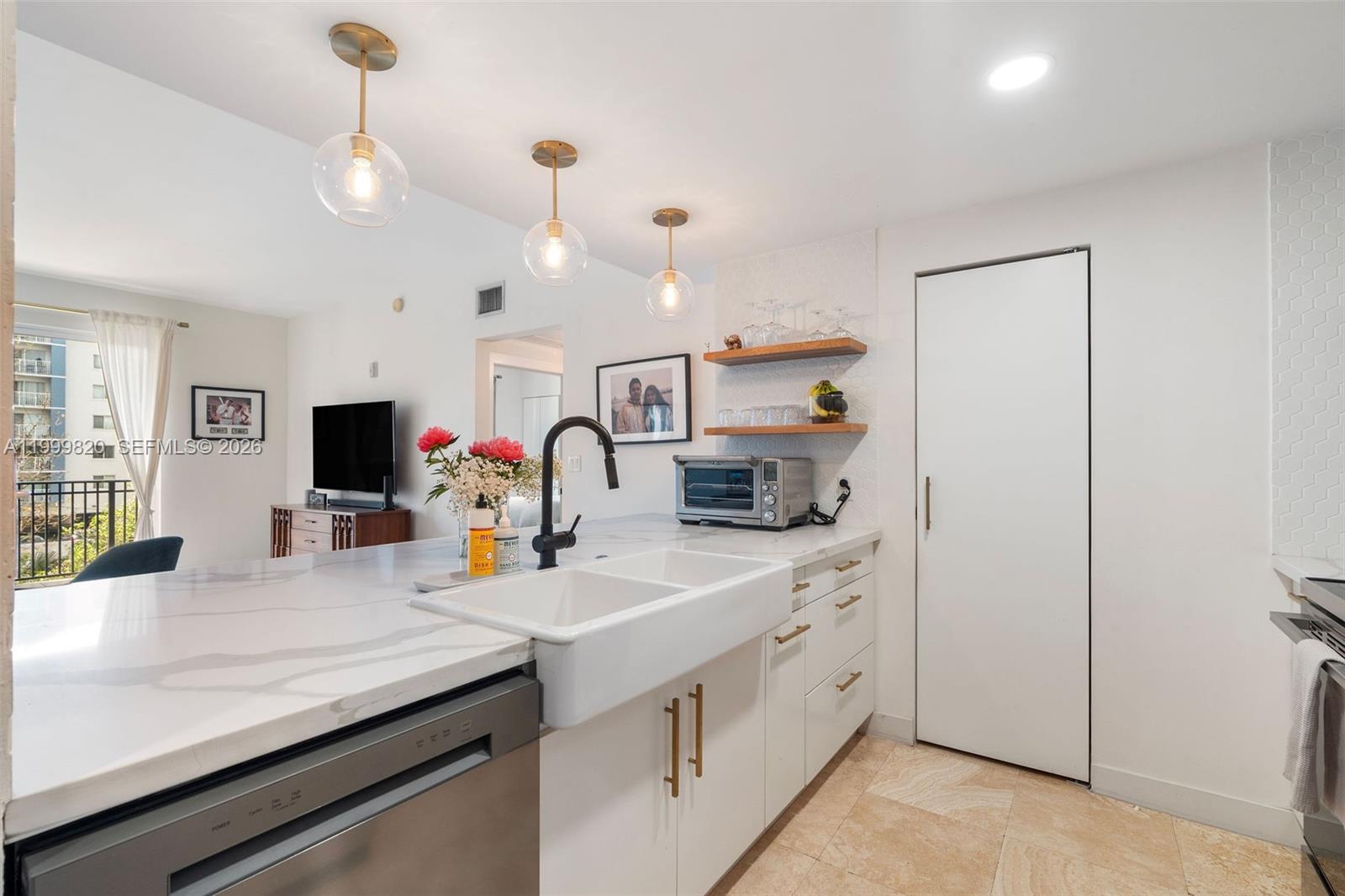 2650 SW 37th Ave # 406