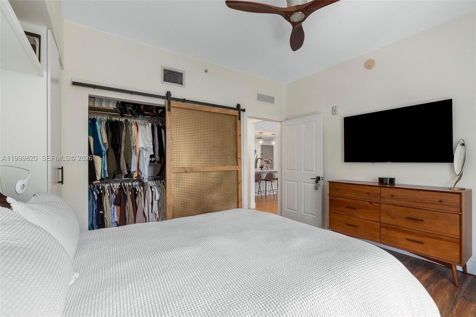2650 SW 37th Ave # 406
