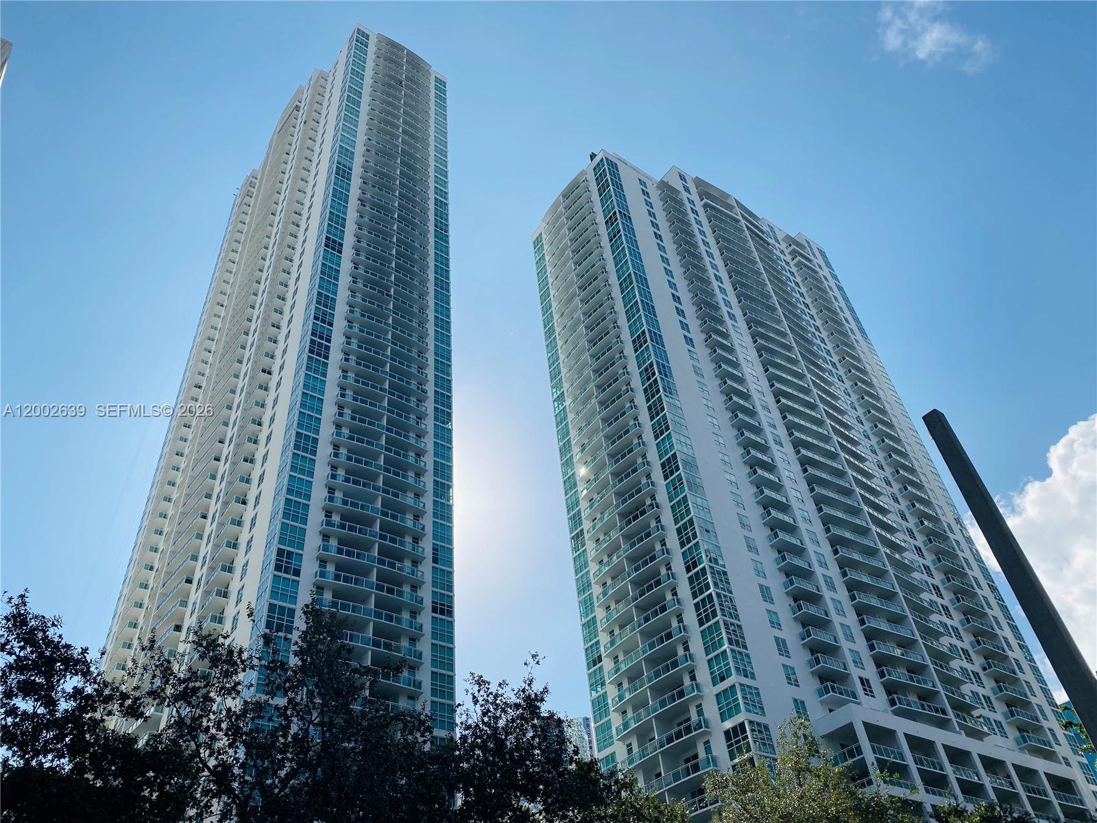 950 Brickell Bay Dr # 3703