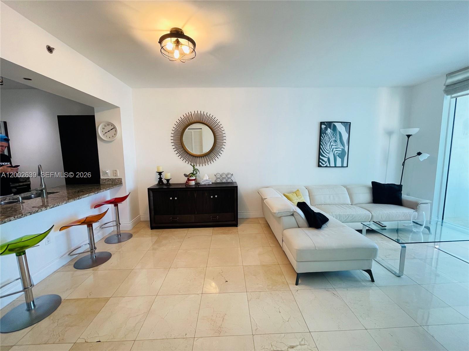 950 Brickell Bay Dr # 3703