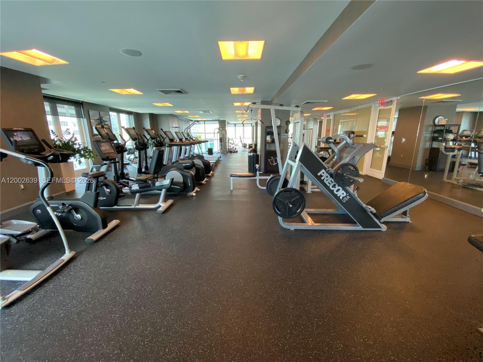 950 Brickell Bay Dr # 3703