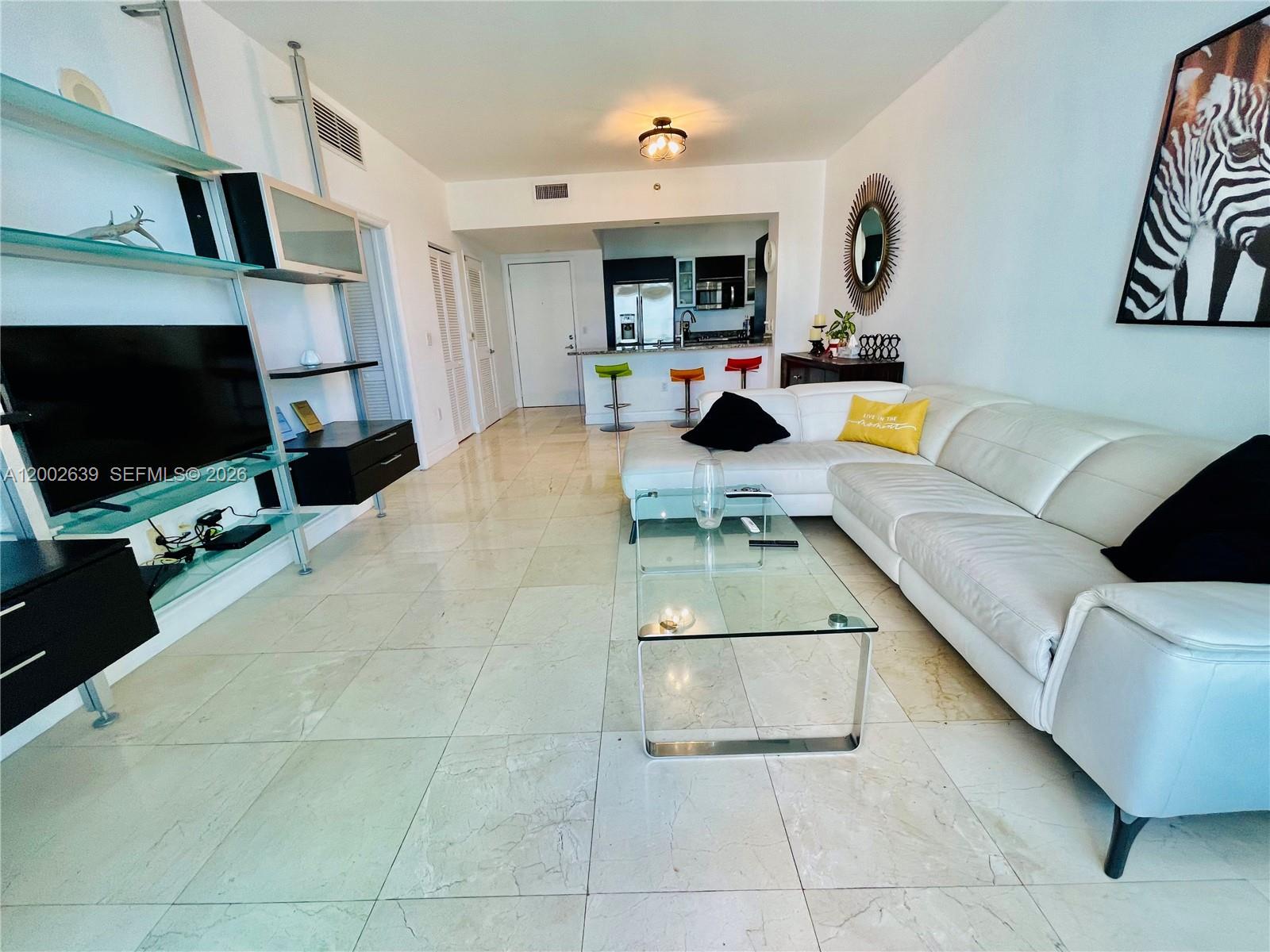 950 Brickell Bay Dr # 3703