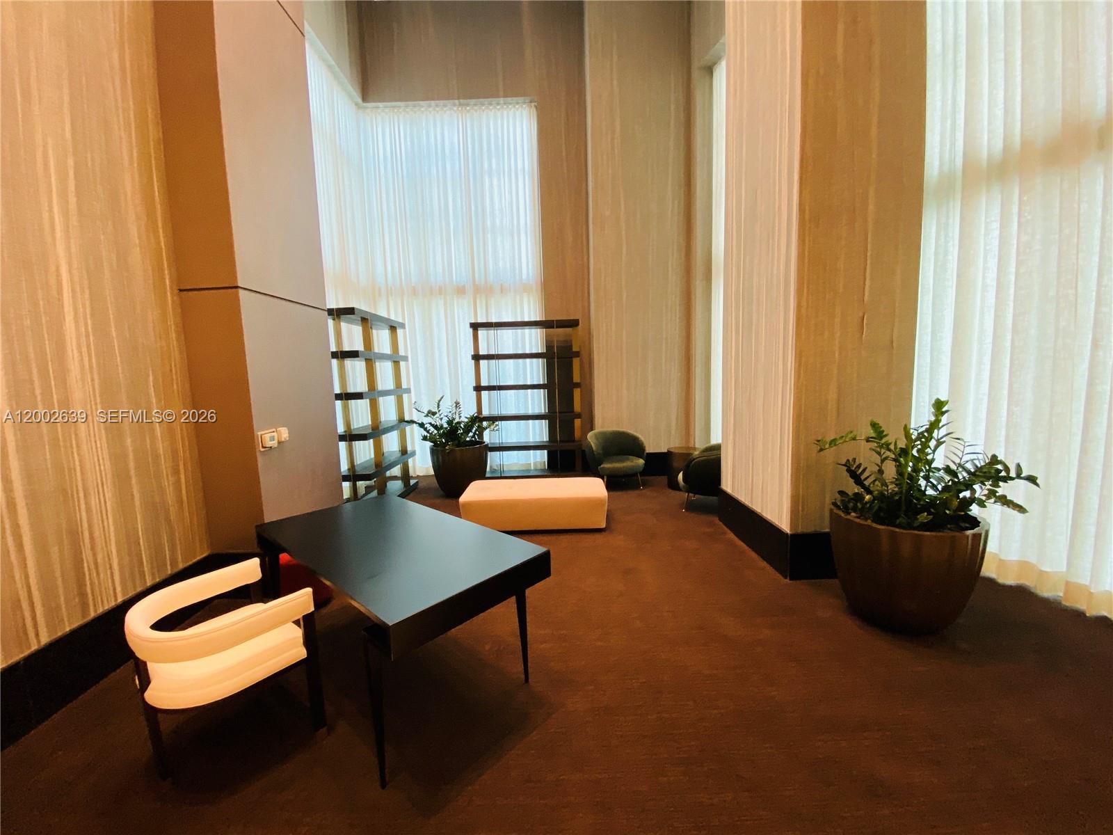 950 Brickell Bay Dr # 3703