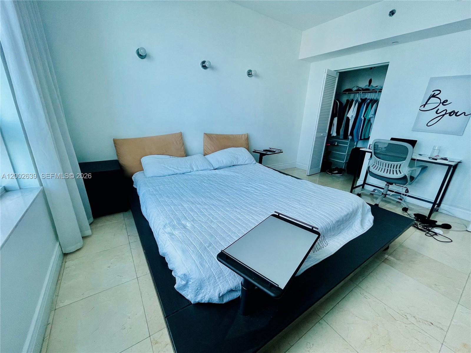 950 Brickell Bay Dr # 3703