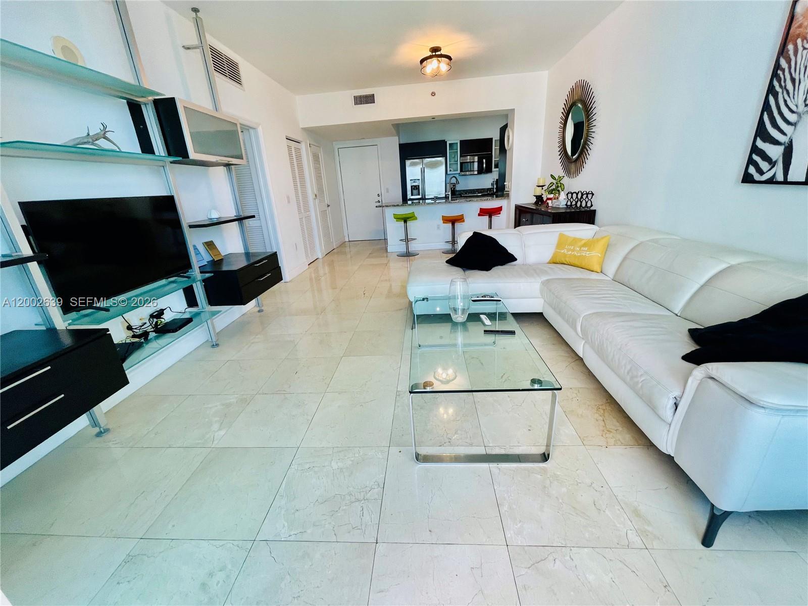 950 Brickell Bay Dr # 3703