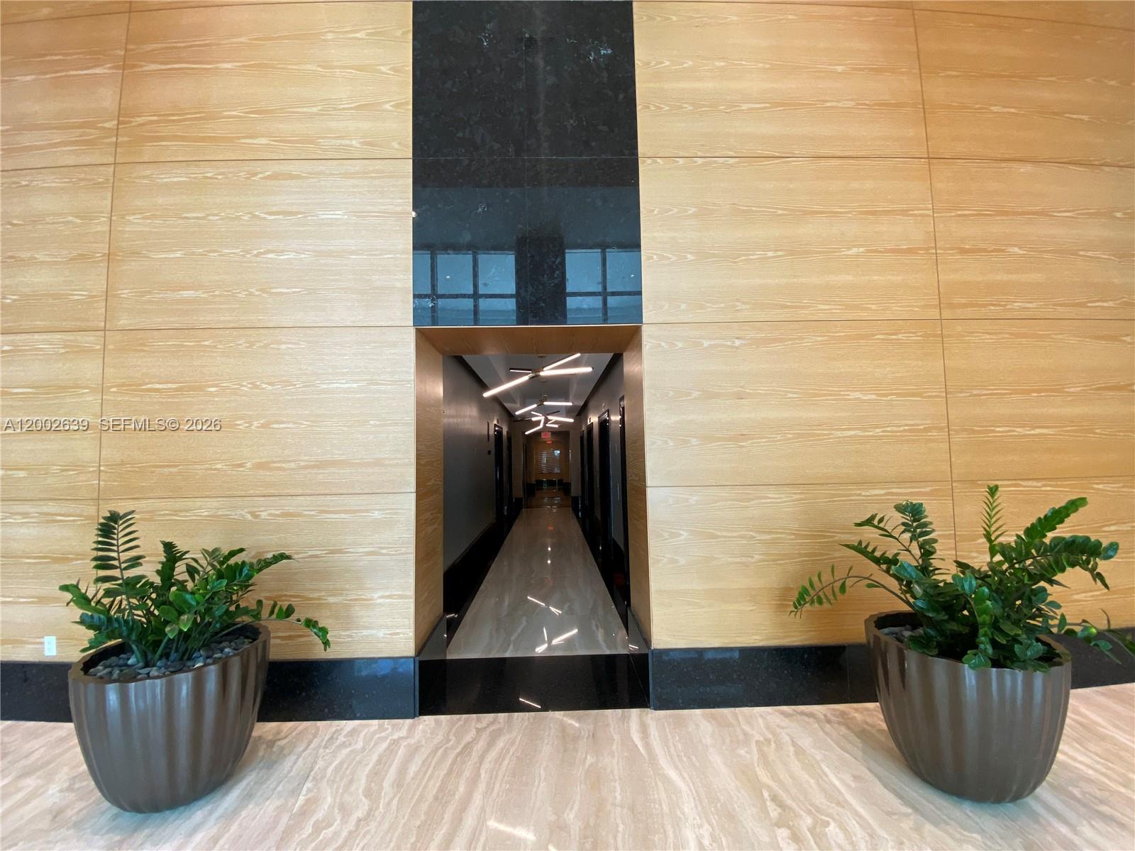 950 Brickell Bay Dr # 3703