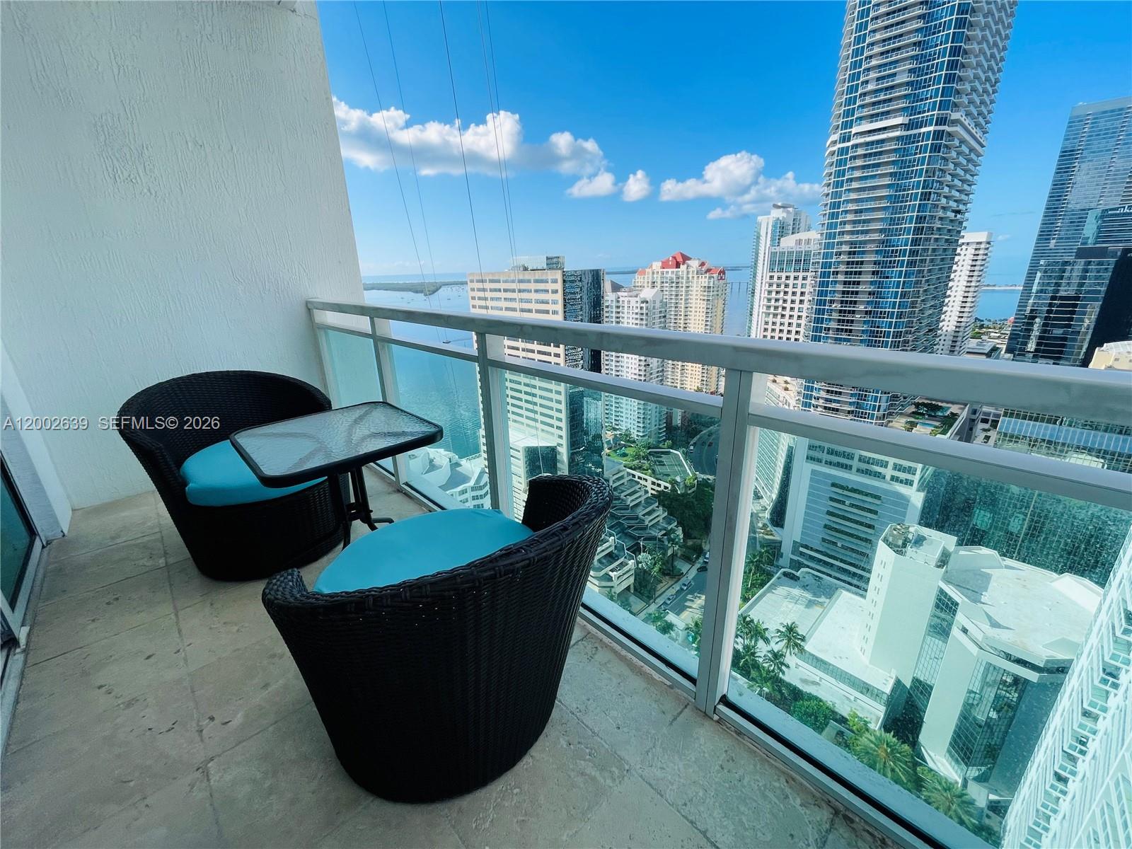 950 Brickell Bay Dr # 3703