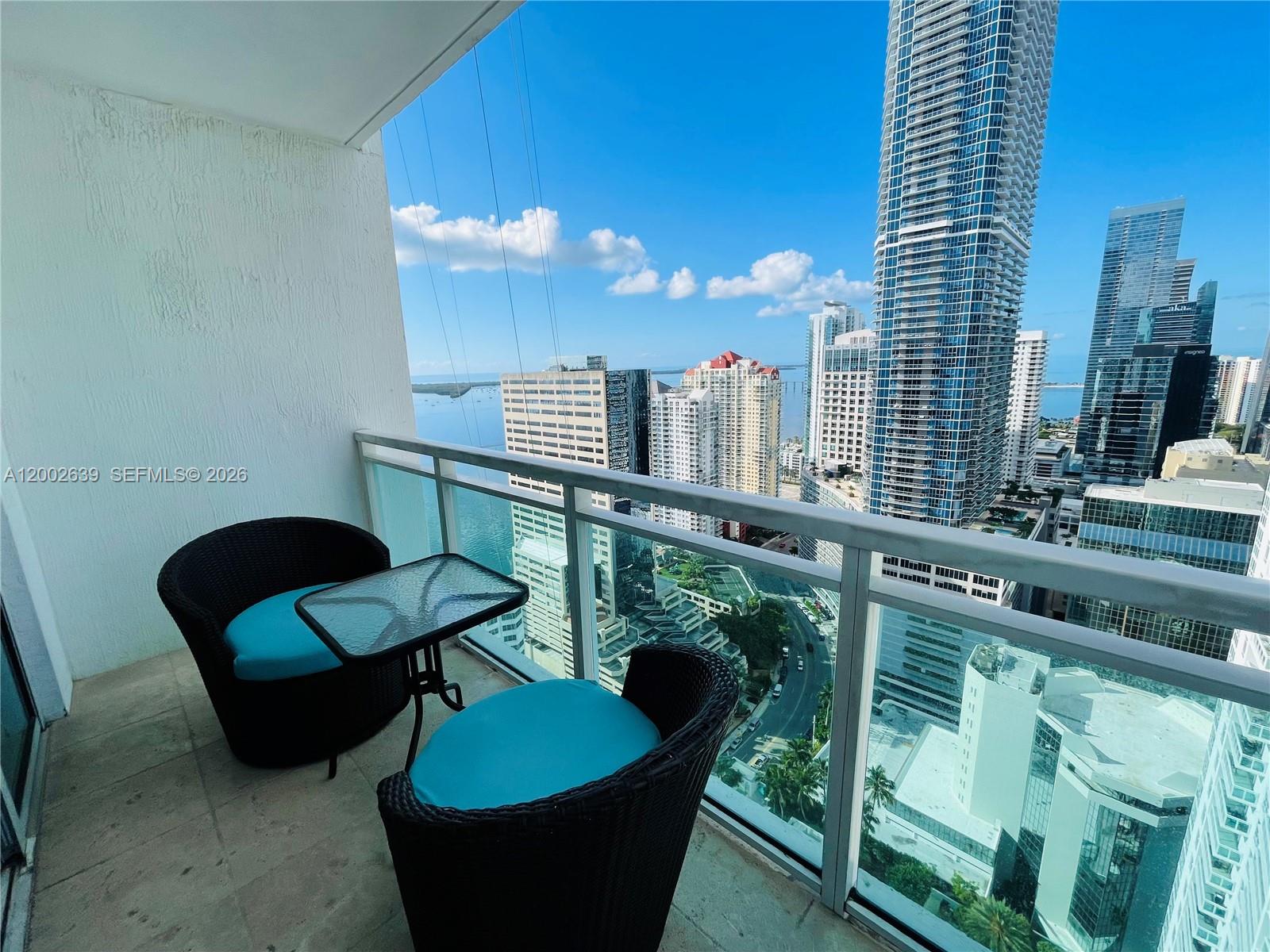 950 Brickell Bay Dr # 3703