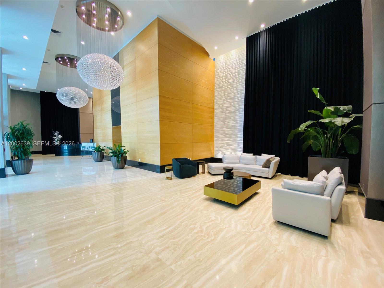 950 Brickell Bay Dr # 3703