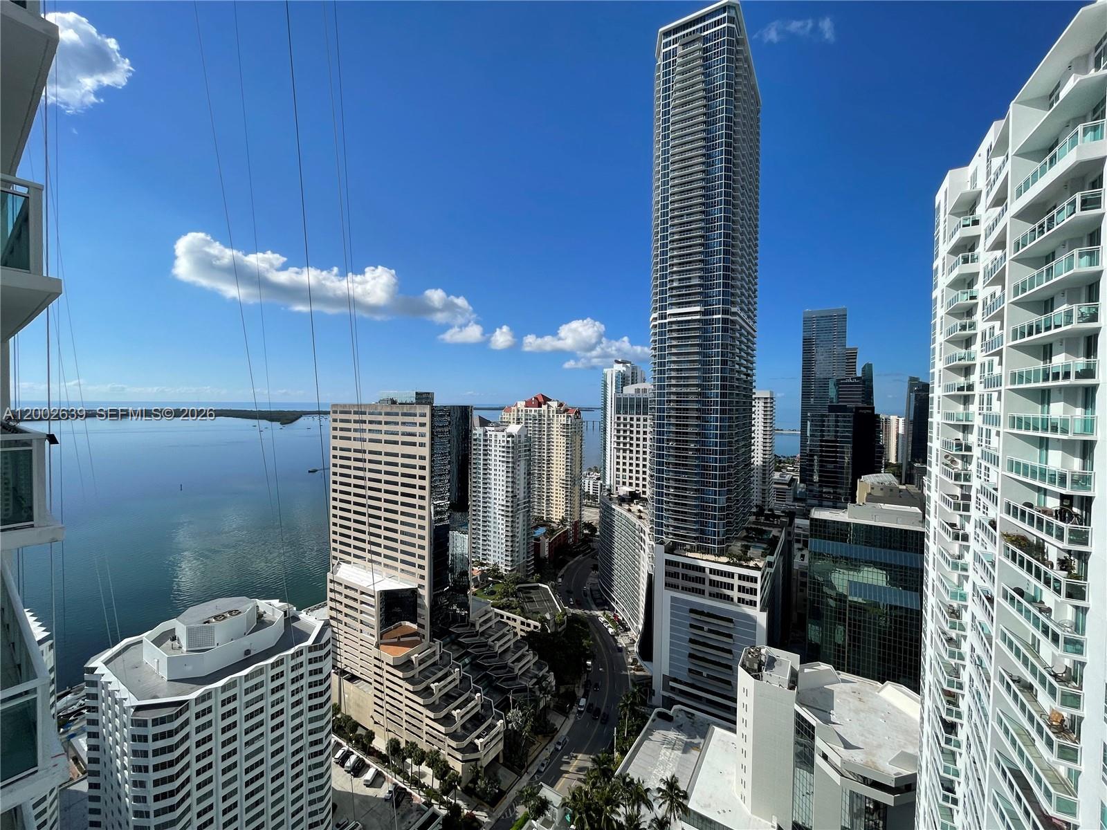 950 Brickell Bay Dr # 3703