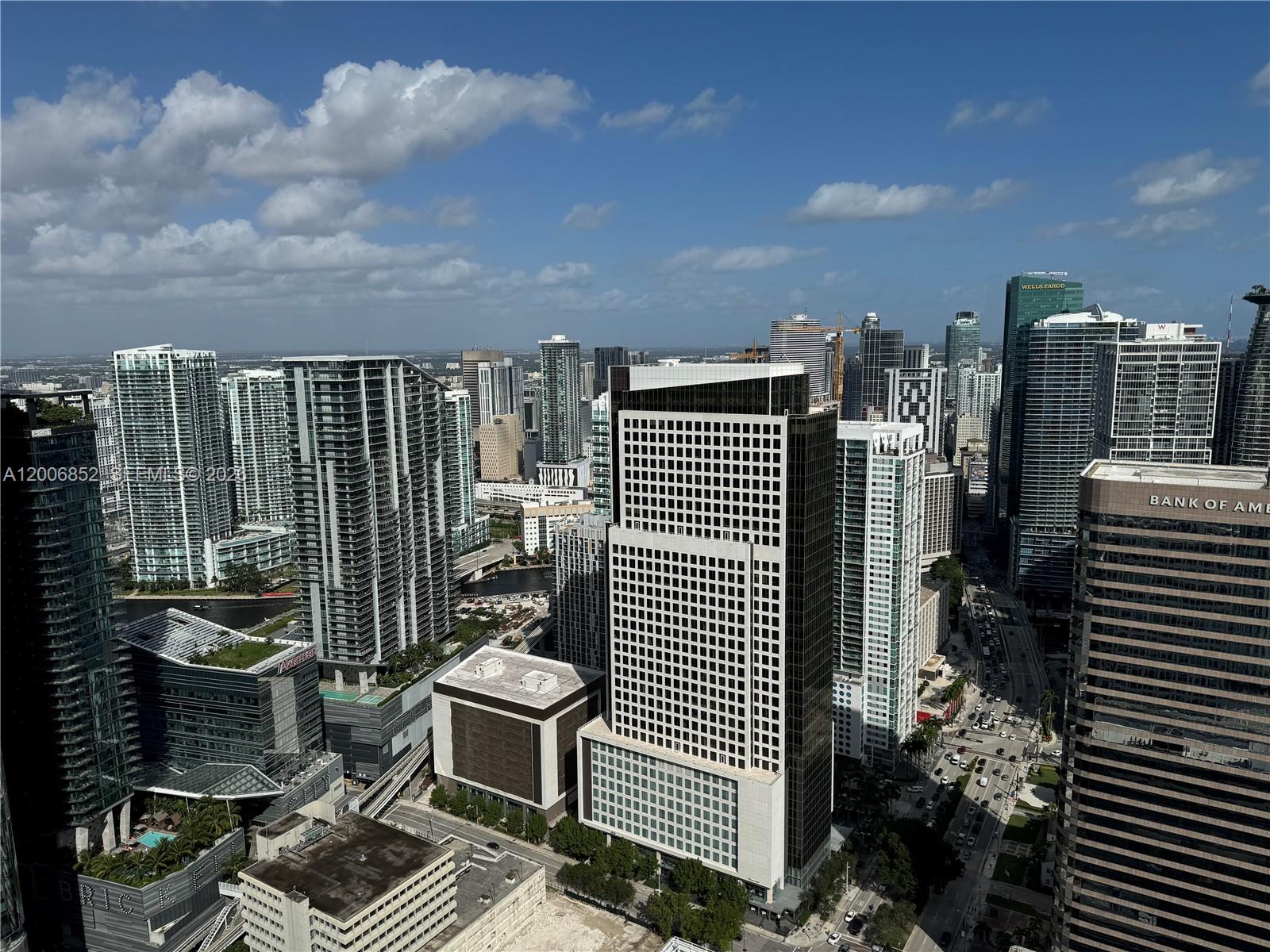 950 BRICKELL BAY DR # 5402