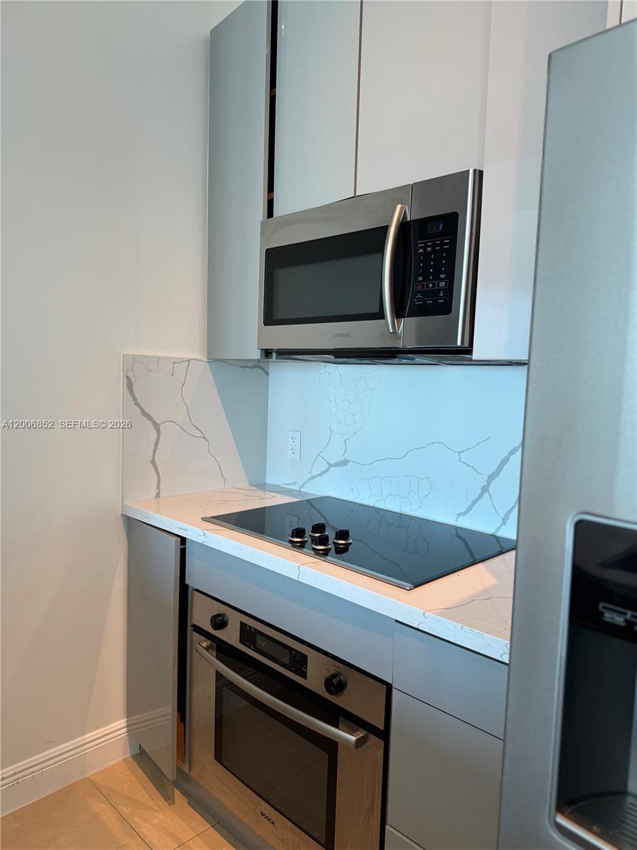 950 BRICKELL BAY DR # 5402