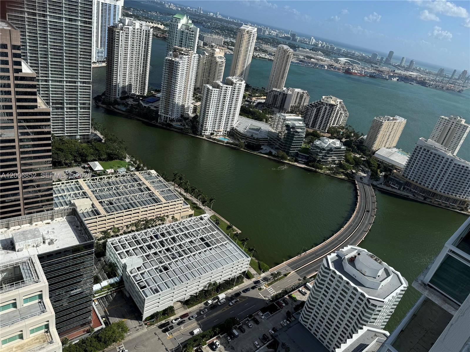 950 BRICKELL BAY DR # 5402