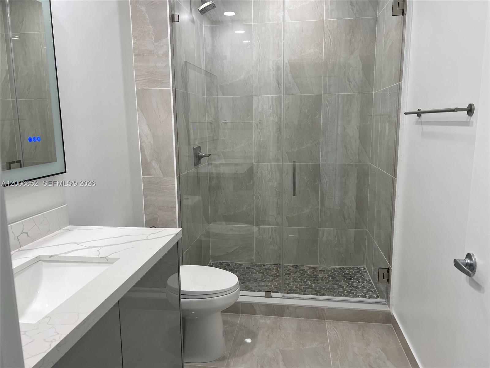 950 BRICKELL BAY DR # 5402