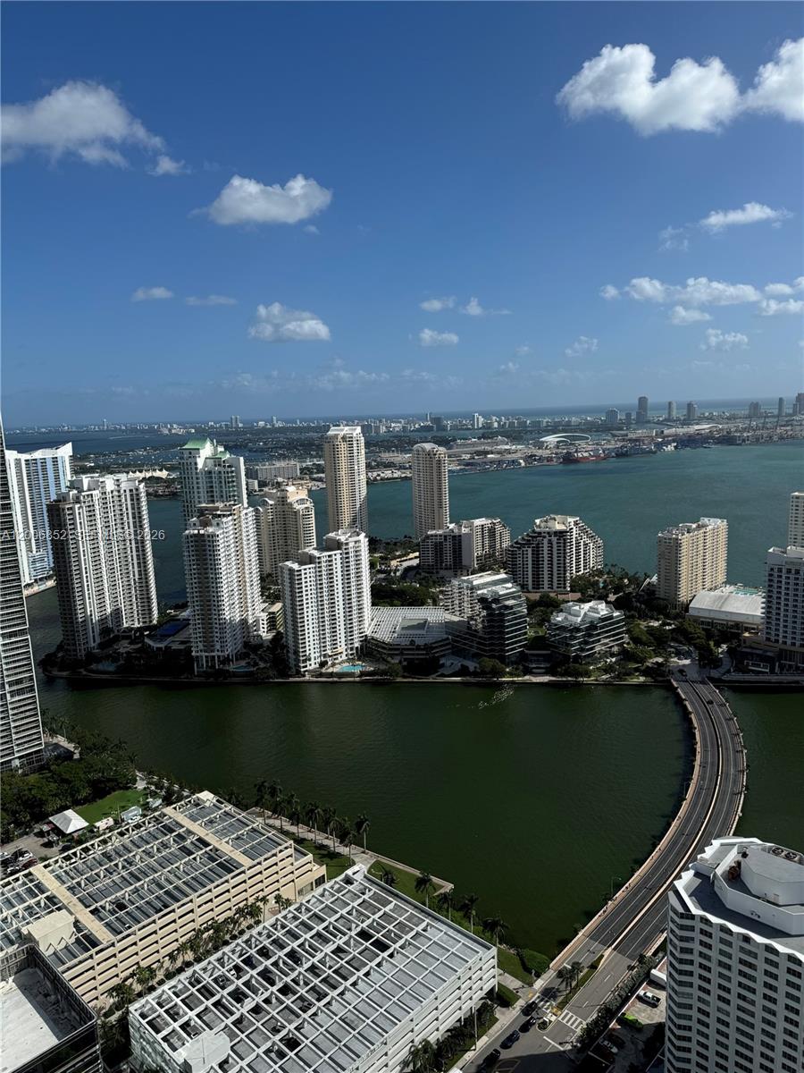 950 BRICKELL BAY DR # 5402
