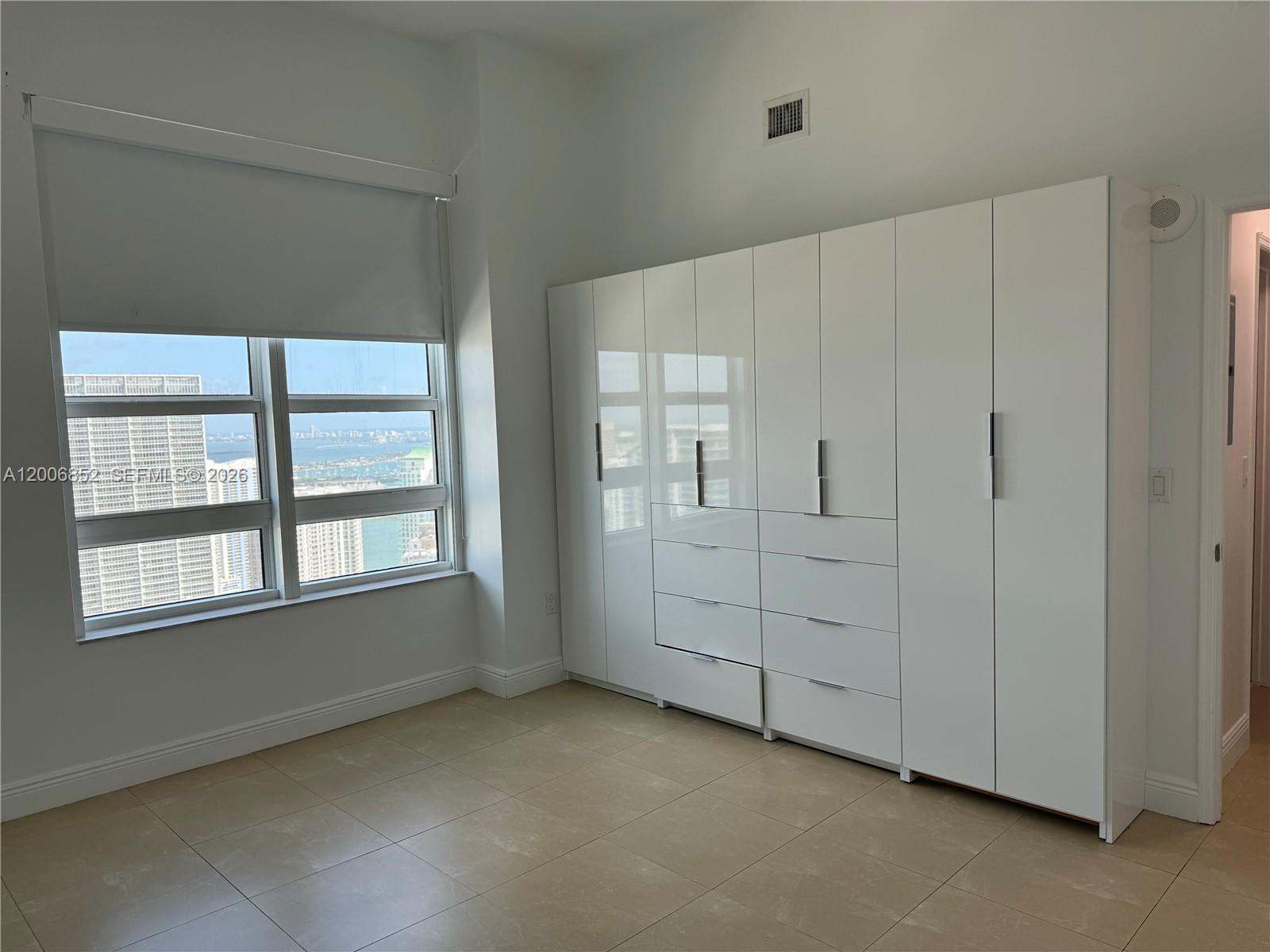 950 BRICKELL BAY DR # 5402