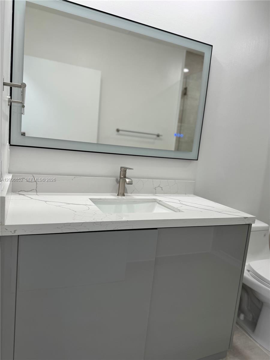 950 BRICKELL BAY DR # 5402